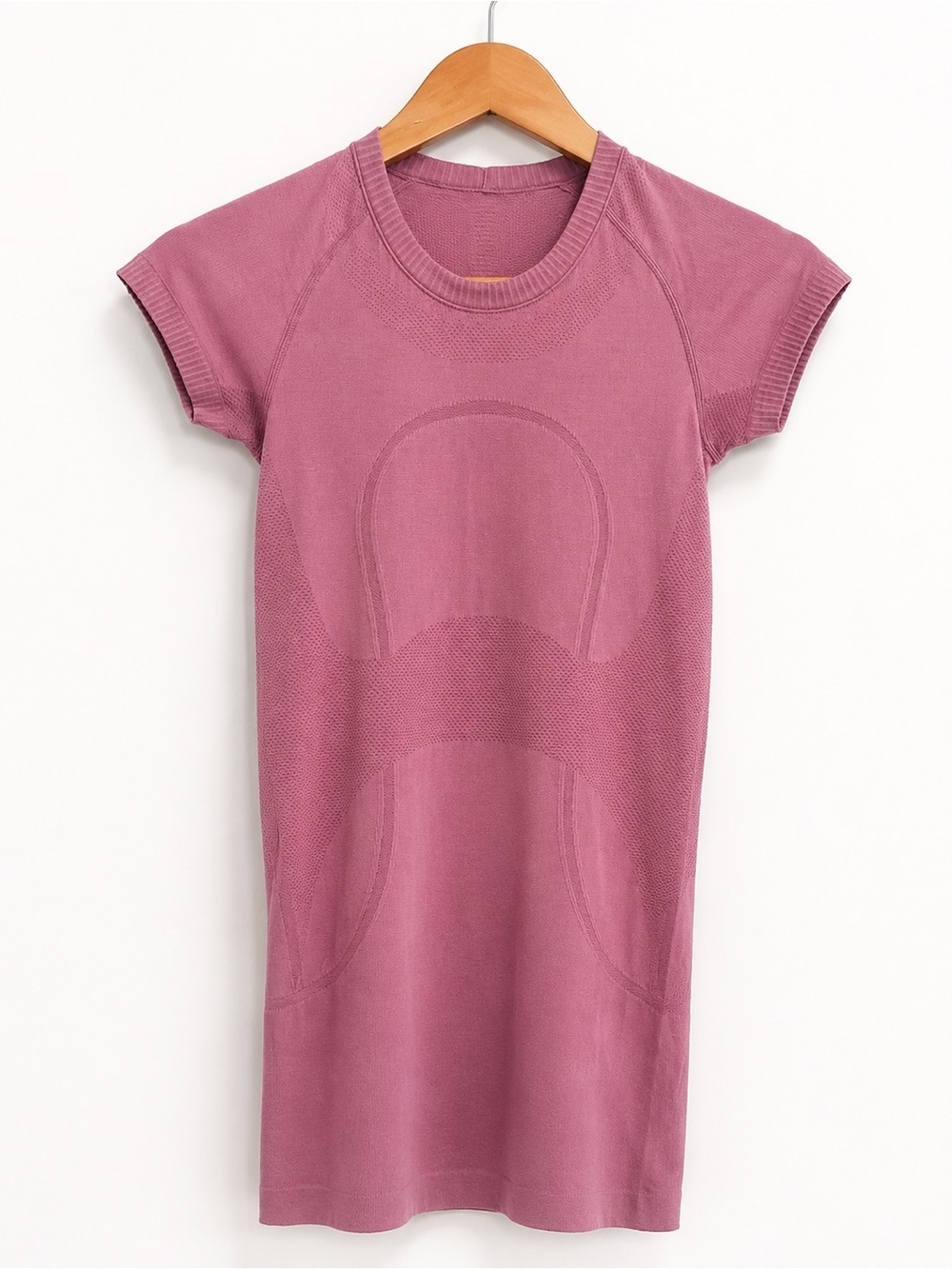Lululemon Swiftly Tech Short Sleeve Crew
Figue Shirt Size 2